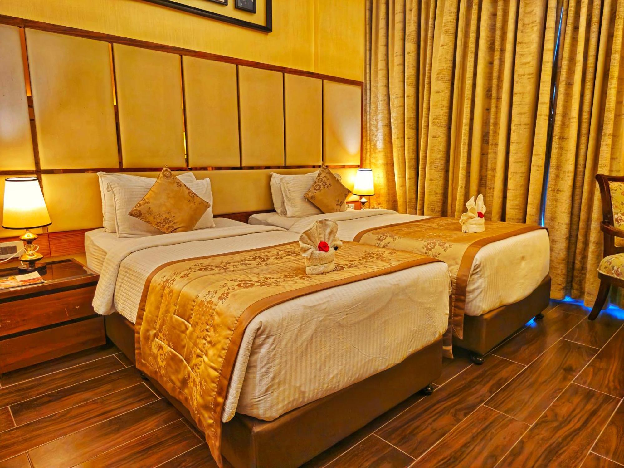 เมอริเดียน เบย์ รีสอร์ต แอนด์ สปา คันดาเปอร์ Hotel กุนดาปูร์ ภายนอก รูปภาพ