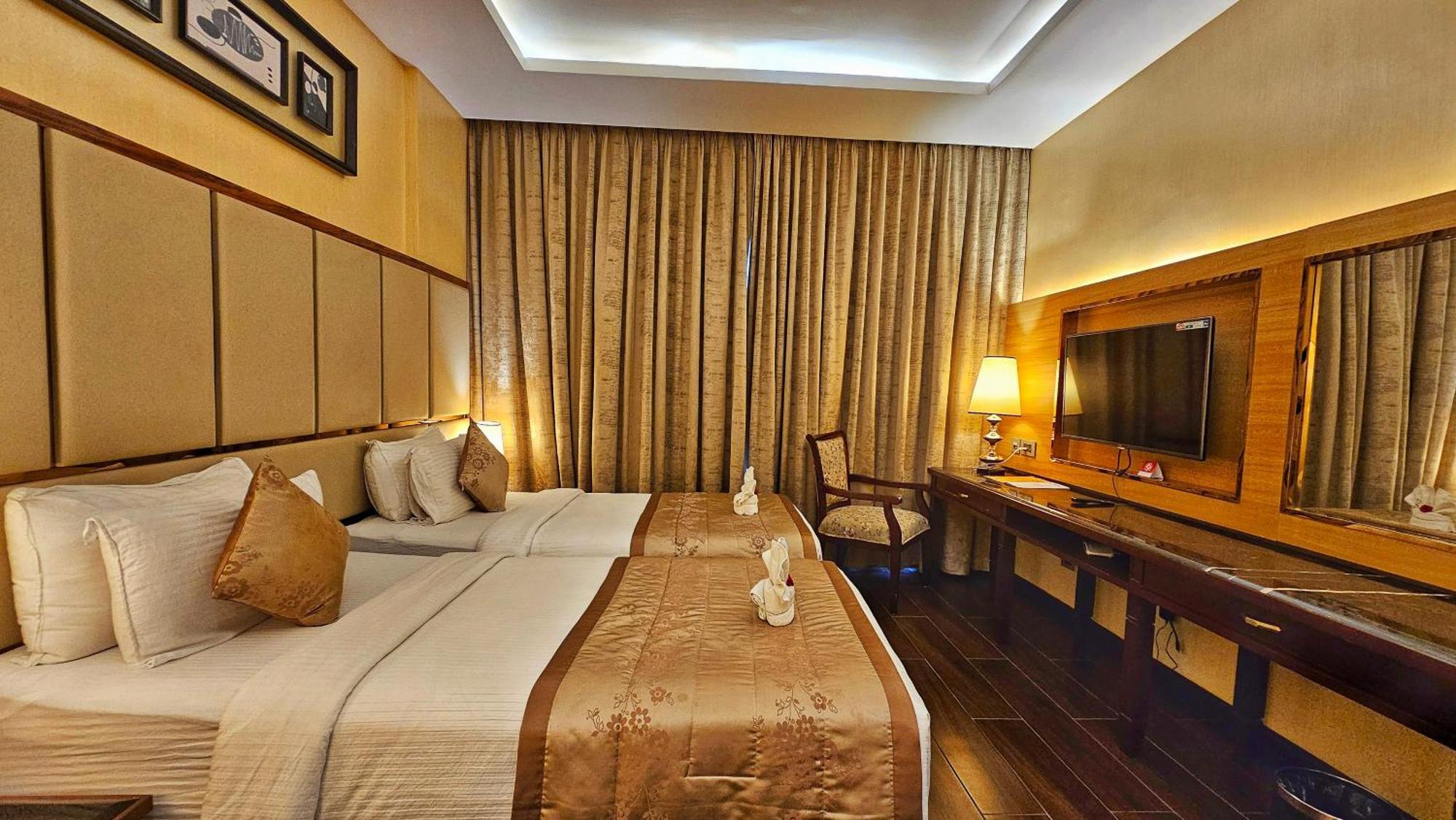 เมอริเดียน เบย์ รีสอร์ต แอนด์ สปา คันดาเปอร์ Hotel กุนดาปูร์ ภายนอก รูปภาพ