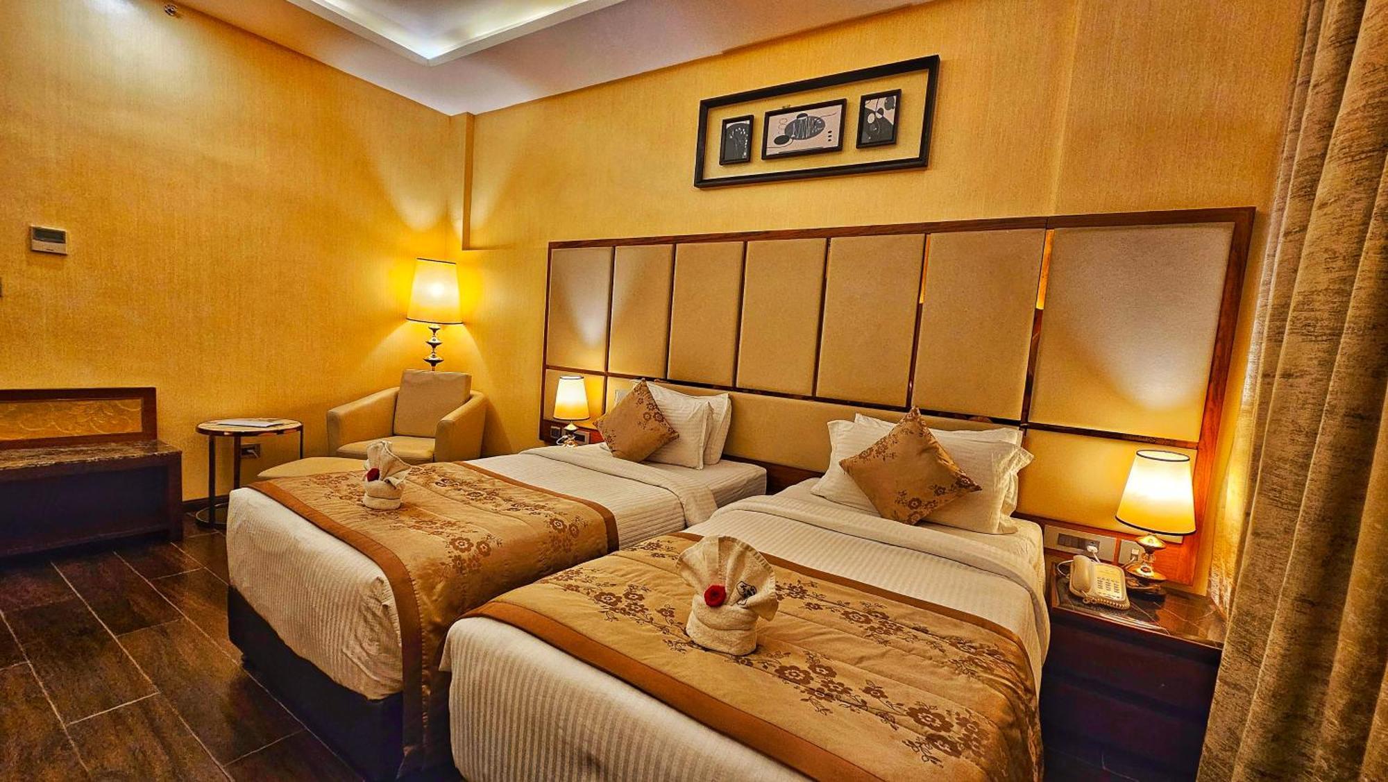 เมอริเดียน เบย์ รีสอร์ต แอนด์ สปา คันดาเปอร์ Hotel กุนดาปูร์ ภายนอก รูปภาพ