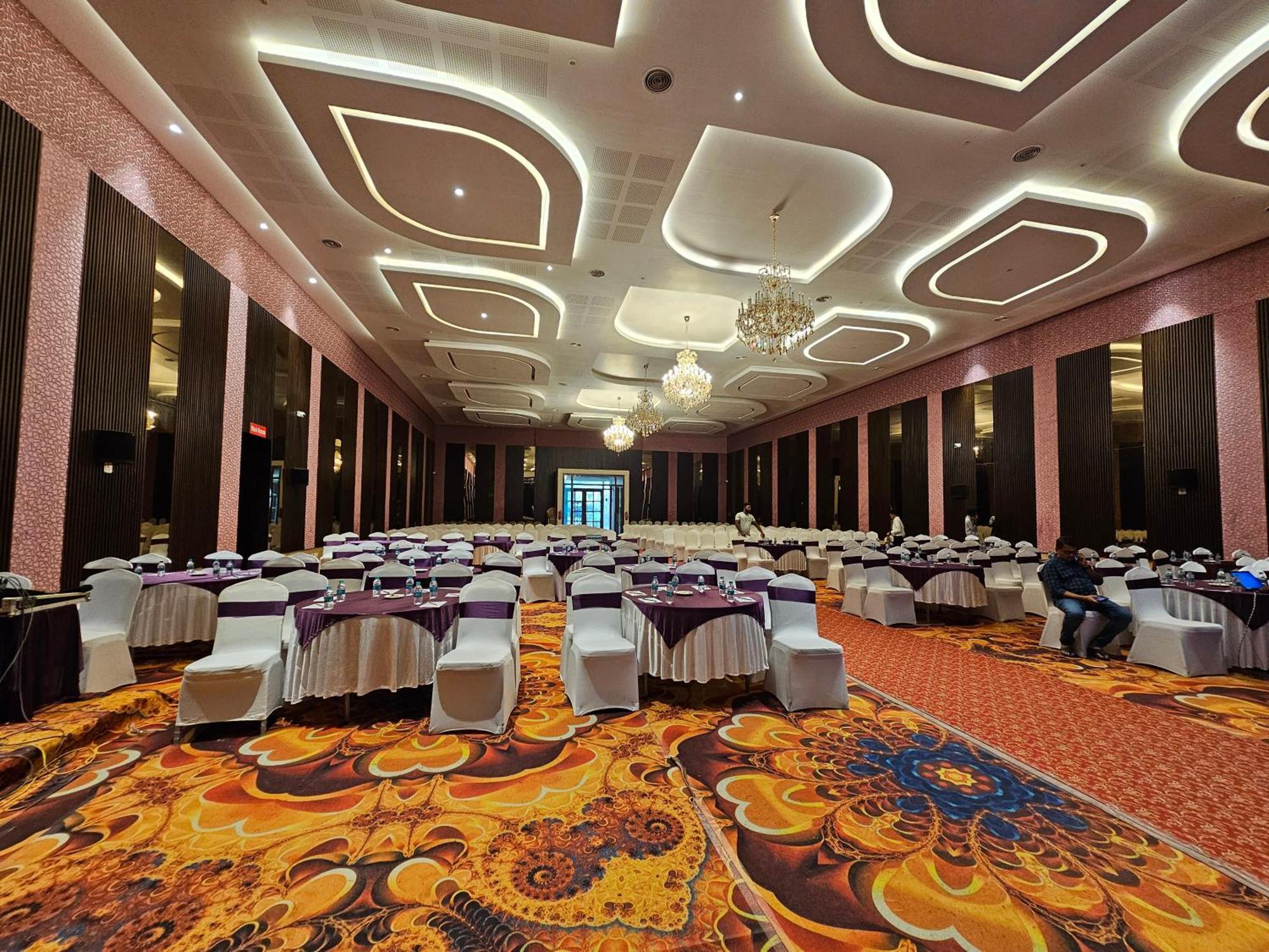 เมอริเดียน เบย์ รีสอร์ต แอนด์ สปา คันดาเปอร์ Hotel กุนดาปูร์ ภายนอก รูปภาพ