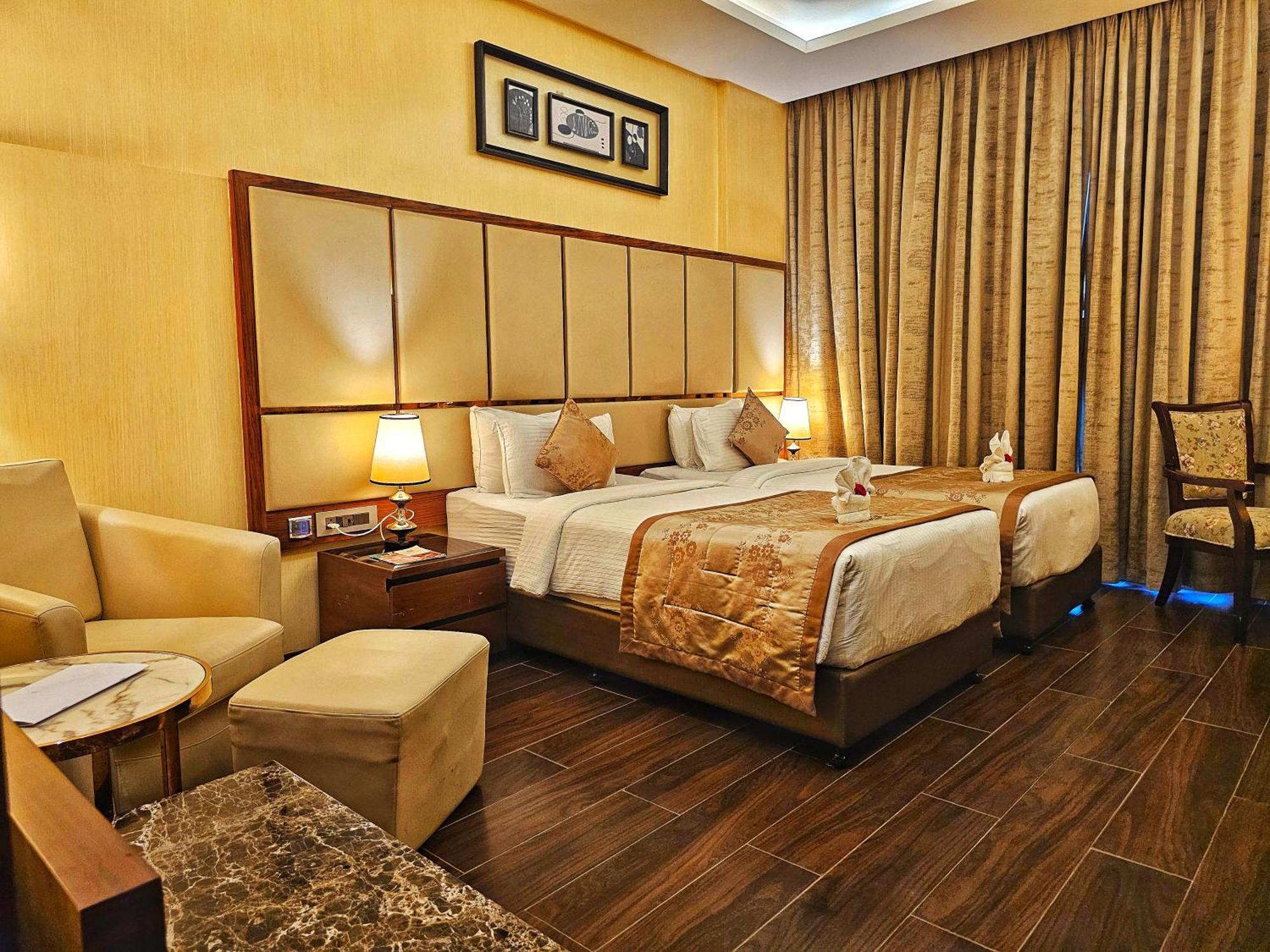 เมอริเดียน เบย์ รีสอร์ต แอนด์ สปา คันดาเปอร์ Hotel กุนดาปูร์ ภายนอก รูปภาพ